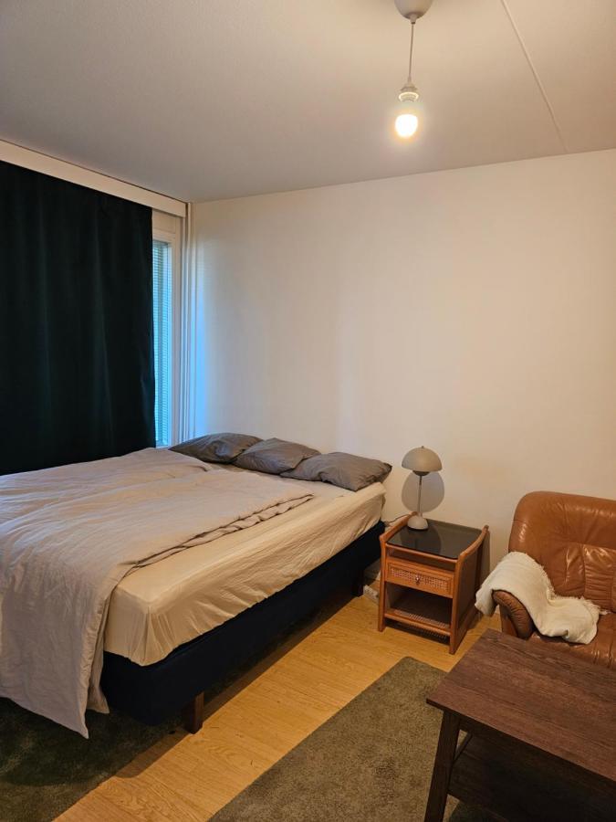 Comfortable 1 Bedroom Apartment In Helsinki Bagian luar foto